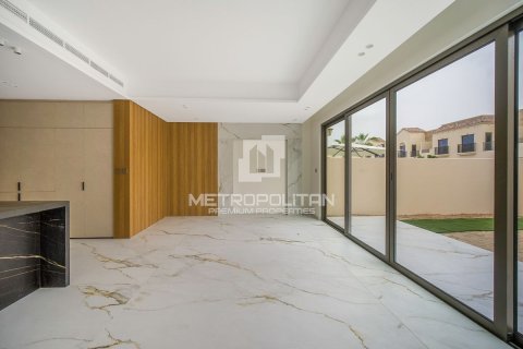 Townhouse in Jumeirah Golf Estates, Dubai, UAE 3 bedrooms, 154 sq.m. № 665539 - photo 3