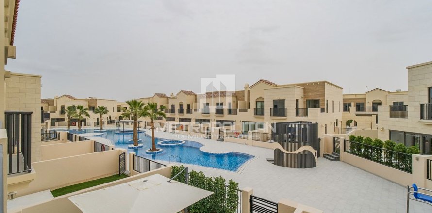 Townhouse in Jumeirah Golf Estates, Dubai, UAE 3 bedrooms, 154 sq.m. № 665539