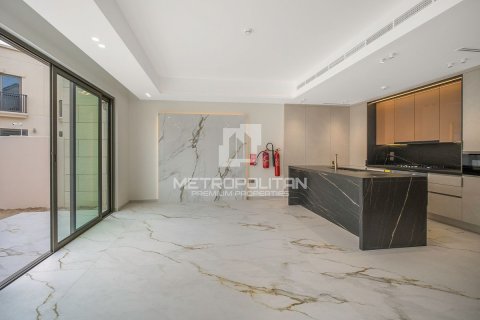 Townhouse in Jumeirah Golf Estates, Dubai, UAE 3 bedrooms, 154 sq.m. № 665539 - photo 14