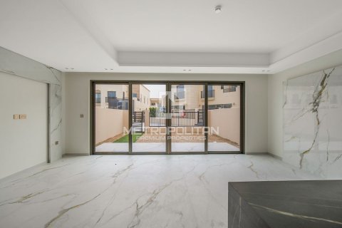 Townhouse in Jumeirah Golf Estates, Dubai, UAE 3 bedrooms, 154 sq.m. № 665539 - photo 8
