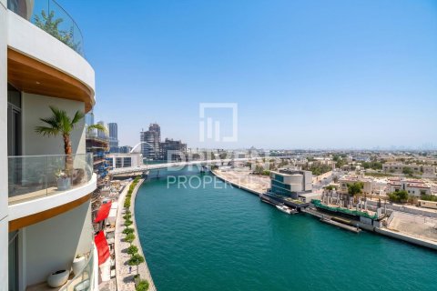 Dupleks u Jumeirah, Dubai, UAE 828.32 m2, 5 spavaćih soba Br. 741942