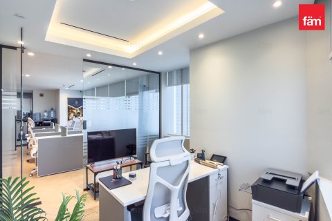 Üürile anda kontor asukohaga Dubai, AÜE: 103.5 m² Nr 711678 - pilt 1