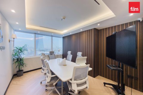 Üürile anda kontor asukohaga Dubai, AÜE: 103.5 m² Nr 711678 - pilt 14