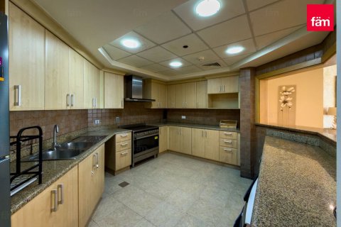 Müüa korter asukohaga Palm Jumeirah, Dubai, AÜE: 3 magamistoaga, 205.6 m² Nr 711679 - pilt 11