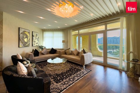 Müüa korter asukohaga Palm Jumeirah, Dubai, AÜE: 3 magamistoaga, 205.6 m² Nr 711679 - pilt 2