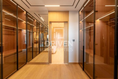 Apartament në Jumeirah, Dubai, Emiratet e Bashkuara Arabe 3 dhoma gjumi, 280 m2. № 654717 - Foto 15