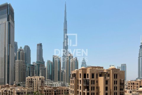 Apartamento en alquiler en Downtown Dubai (Downtown Burj Dubai), Dubai, EAU 3 dormitorios, 159 m2 № 654954 - foto 1