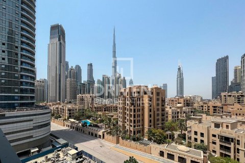 Apartamento en alquiler en Downtown Dubai (Downtown Burj Dubai), Dubai, EAU 3 dormitorios, 159 m2 № 654954 - foto 2