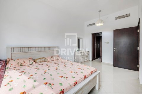 Appartement te koop in Jumeirah Lake Towers, Dubai, VAE 1 slaapkamer, 76 vr.m., nr 653496 - foto 2