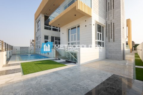 Yas Island、Abu Dhabi、UAE にあるヴィラ販売中 5ベッドルーム、700 m2、No658529 - 写真 2