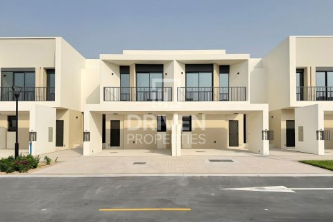 Townhouse di Town Square, Dubai, UEA 3 kamar tidur, 190 m2 nomor 655567 - foto 1
