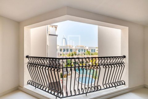 Umm Suqeim, Dubai, UAE의 임대용 아파트 침실 2개, 131제곱미터 번호 655571 - 사진 14