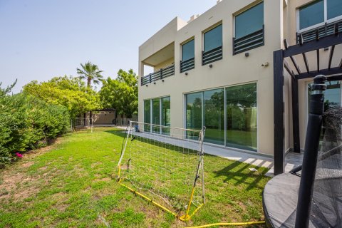 Villa sa Meadows, Dubai, UAE 5 silid-tulugan, 847.84 sq.m. № 749846 - larawan 24