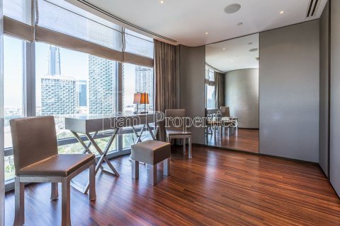 Downtown Dubai (Downtown Burj Dubai), UAE의 임대용 아파트 침실 2개, 202제곱미터 번호 702258 - 사진 11