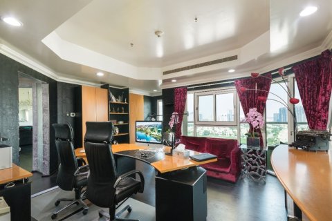 Střešní byt v Dubai Sports City, SAE 4 ložnice, 456 m² Č.: 766195 - fotografie 6