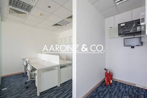 Birojs Jumeirah Lake Towers, Dubaijā, AAE 86 m2 Nr. 685650 - attēls 6