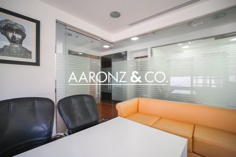 Oficiu de închiriat în Jumeirah Lake Towers, Dubai, EAU 110 mp.  №685651 - poză 5