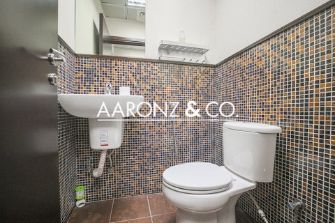 Birojs Jumeirah Lake Towers, Dubaijā, AAE 84 m2 Nr. 685651 - attēls 12