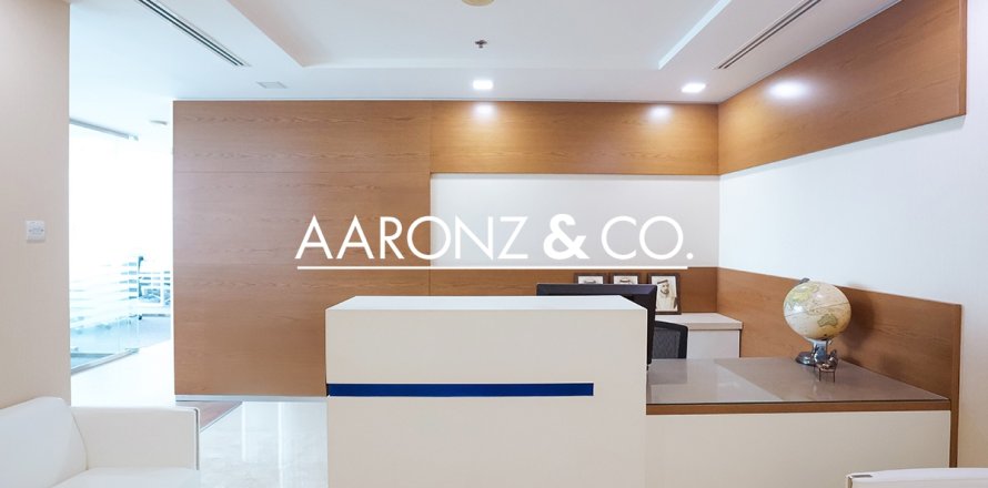 Birojs Jumeirah Lake Towers, Dubaijā, AAE 160 m2 Nr. 685652