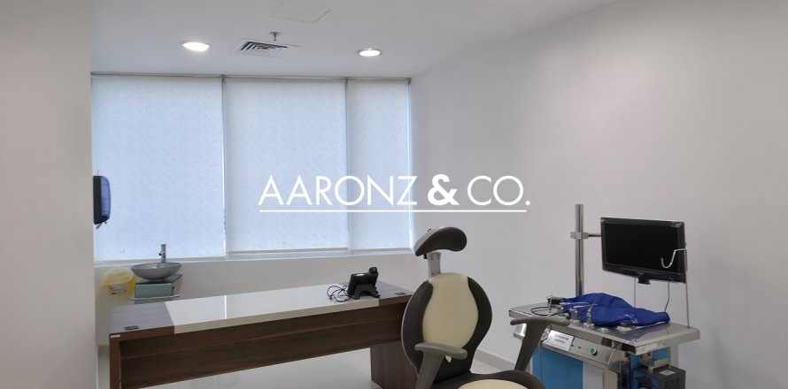 Birojs Jumeirah Lake Towers, Dubaijā, AAE 255 m2 Nr. 685648