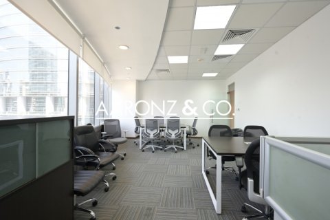 Birojs Jumeirah Lake Towers, Dubaijā, AAE 99 m2 Nr. 685649 - attēls 7