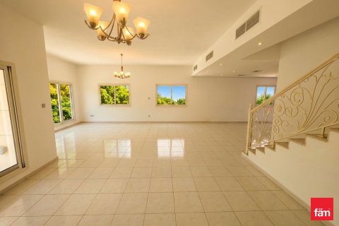 Villa en alquiler en Dubai, EAU 4 dormitorios, 501.5 m2 № 715162 - foto 3