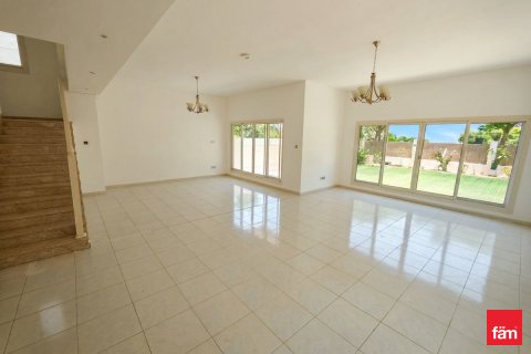 Villa en alquiler en Dubai, EAU 4 dormitorios, 501.5 m2 № 715162 - foto 2