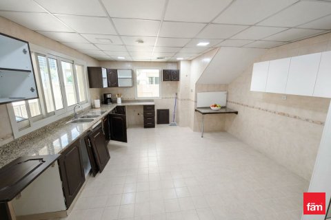 Villa en alquiler en Dubai, EAU 4 dormitorios, 501.5 m2 № 715162 - foto 7