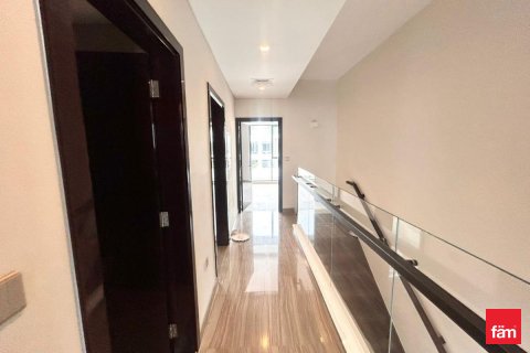 Kaupunkipientalo Dubai, Arabiemiraatit 4 makuuhuonetta, 149.9 m2 № 719816 - kuva 4