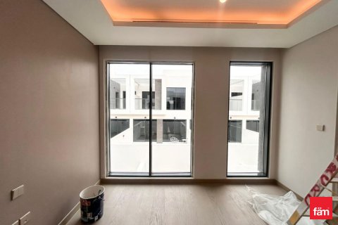 Kaupunkipientalo Dubai, Arabiemiraatit 4 makuuhuonetta, 149.9 m2 № 719816 - kuva 3