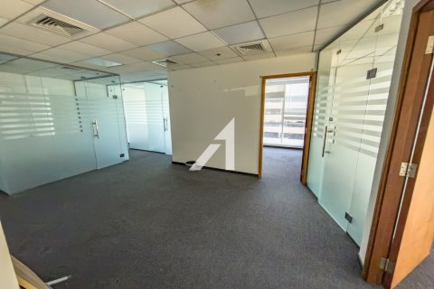 Office in Sheikh Zayed Road, Dubai, UAE 107 sq.m. № 680382