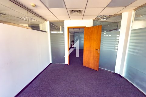 Office in Sheikh Zayed Road, Dubai, UAE 107 sq.m. № 680382 - photo 3