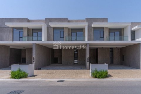 Villa in Arabian Ranches 3, Dubai, UAE 3 bedrooms, 145 sq.m. № 680361