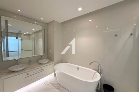 Villa til leje i DAMAC Hills (Akoya by DAMAC), Dubai, UAE 3 soveværelser, 324 kvm № 680380 - foto 9