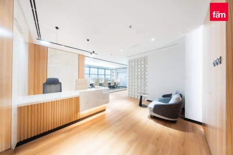 Office til leje i Dubai, UAE 163.3 kvm № 640617 - foto 2