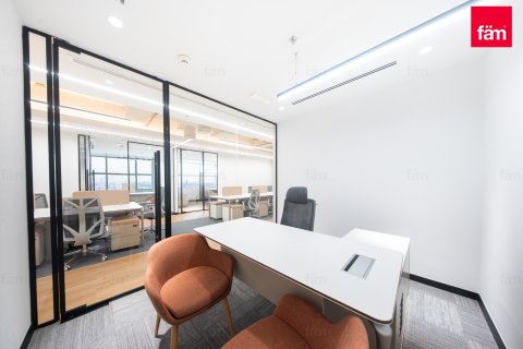 Office til leje i Dubai, UAE 163.3 kvm № 640617 - foto 7