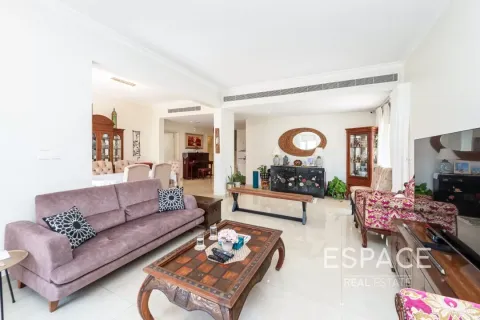Villa itt: Meadows, Dubai, EAE, 4 hálószoba, 353 m², azonosító: 650032 - fénykép 3