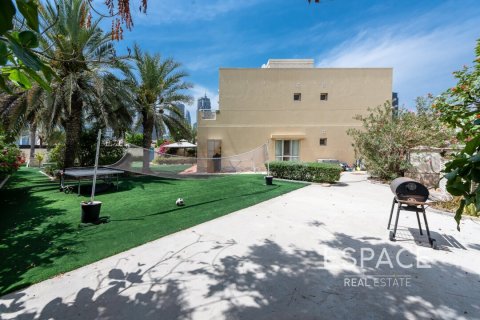 Villa itt: Meadows, Dubai, EAE, 4 hálószoba, 353 m², azonosító: 650032 - fénykép 18
