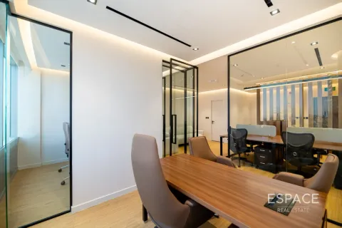 Jumeirah Lake Towers、Dubai、UAE にあるオフィスの賃貸物件 59 m2、No650029 - 写真 11