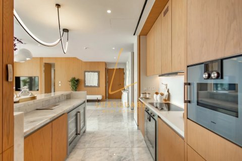 Huoneisto Palm Jumeirah, Dubai, Arabiemiraatit 2 makuuhuonetta, 222 m2 № 658811 - kuva 13