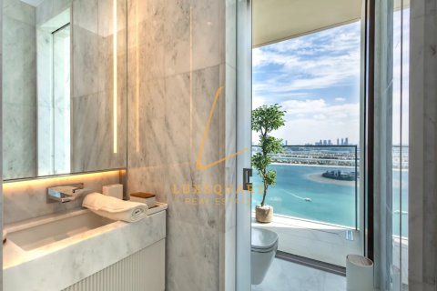 Huoneisto Palm Jumeirah, Dubai, Arabiemiraatit 2 makuuhuonetta, 222 m2 № 658811 - kuva 16