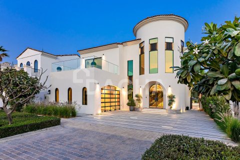 Huvila Jumeirah Golf Estates, Dubai, Arabiemiraatit 5 makuuhuonetta, 672 m2 № 714804