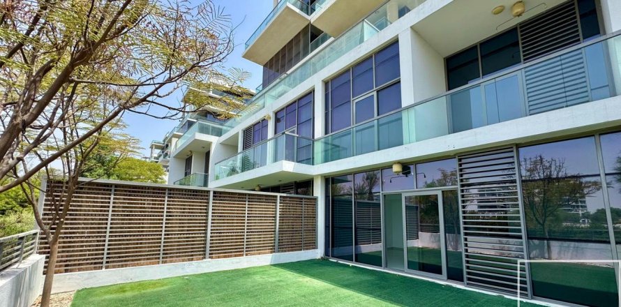 Townhouse in DAMAC Hills (Akoya by DAMAC), Dubai, UAE 2 bedrooms, 174 sq.m. № 635349