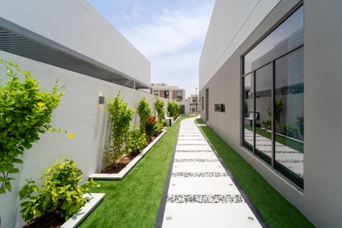Dubai South (Dubai World Central), Dubai, BAE’de satılık villa 5 yatak odası, 373 m² No 751296 - fotoğraf 2