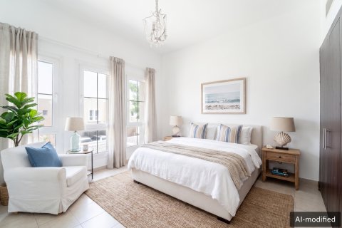 Rumah bandar di Dubai, UAE 5 bilik tidur, 288 meter persegi № 751312 - foto 7