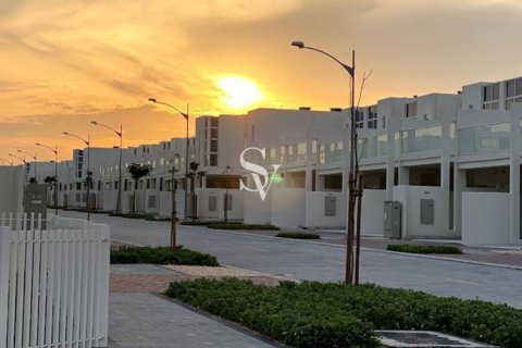 Rekkehus til salgs i DAMAC Hills (Akoya by DAMAC), Dubai, Emiratene 4 soverom, 175 kvm Nr. 699615 - Foto 9