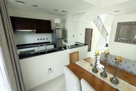 Таунхаус в DAMAC Hills (Akoya by DAMAC), Дубай, ОАЕ 4 спальні, 175м2 № 699615