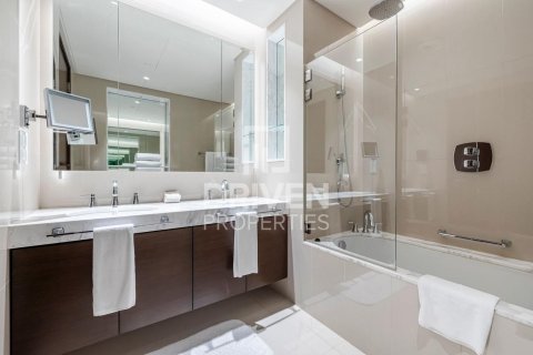 Apartment in Downtown Dubai (Downtown Burj Dubai), Dubai, UAE 1 bedroom, 79 sq.m. № 654399 - photo 9