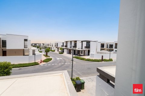 Villa en alquiler en Dubai, EAU 3 dormitorios, 144.8 m2 № 718545 - foto 11
