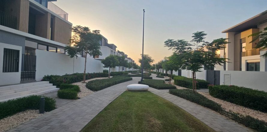 Villa in Dubai, VAE 3 slaapkamers, 144.8 vr.m. nr 718545